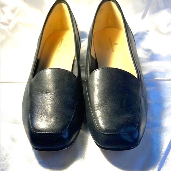 Bandolino Black Leather Loafers Classic Minimalist Flats - Picture 1 of 8
